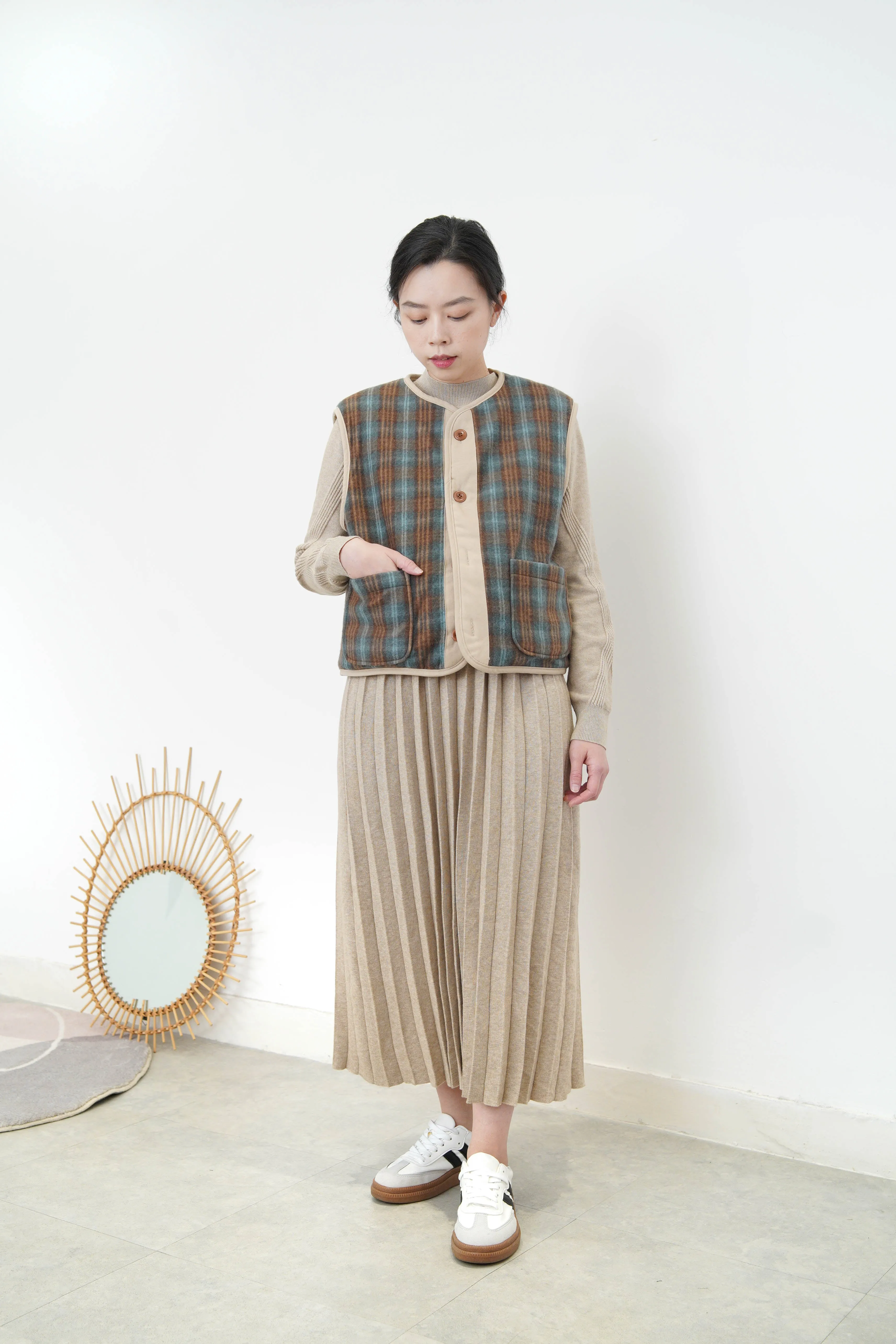 2 ways checked fleece vest