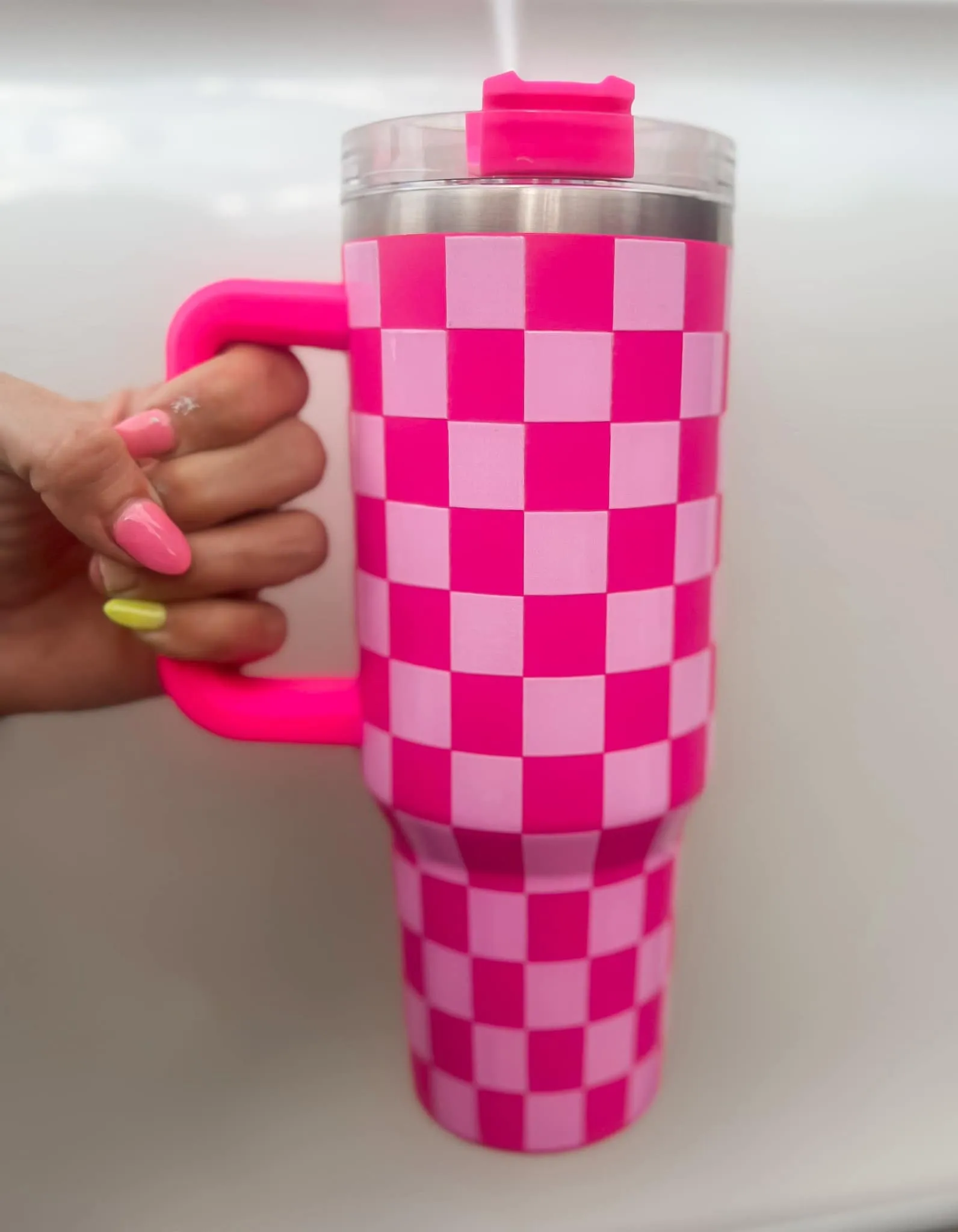 BHB Exclusive: 40 Oz Pink Checkered Tumbler